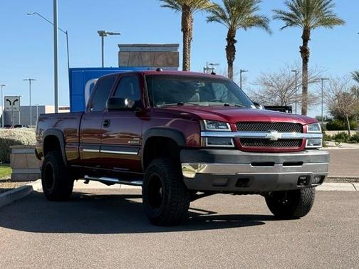 2004 Chevrolet Silverado 2500 LT H/D Extended Cab