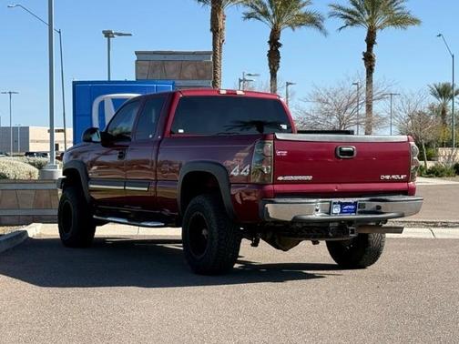 2004 Chevrolet Silverado 2500 LT H/D Extended Cab