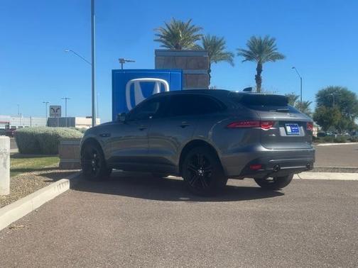 2019 Jaguar F-PACE 25t R-Sport