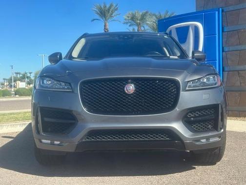 2019 Jaguar F-PACE 25t R-Sport