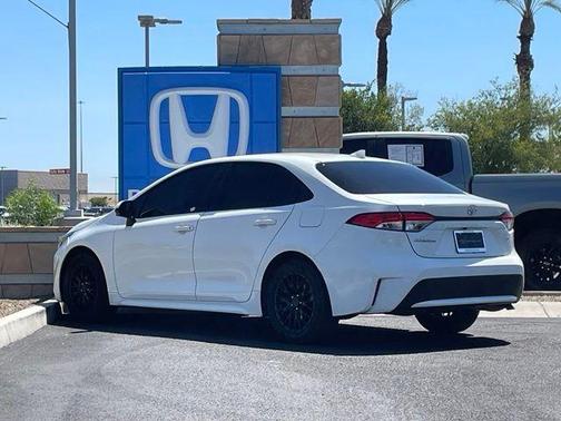 Super White 2021 Toyota Corolla LE