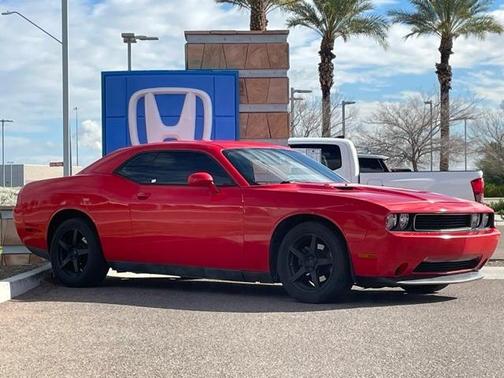 2014 Dodge Challenger SXT