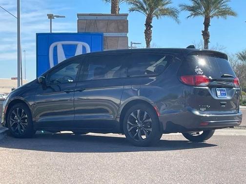 2019 Chrysler Pacifica Touring Plus