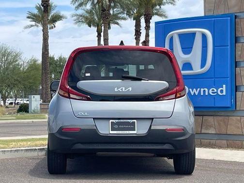 Steel Gray 2022 Kia Soul LX