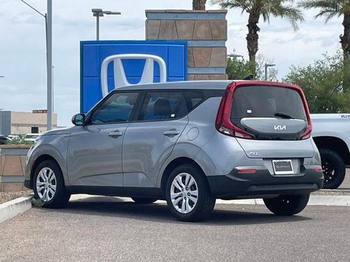 Steel Gray 2022 Kia Soul LX