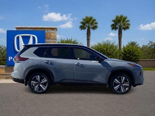 Boulder Gray Metallic 2024 Nissan Rogue SL