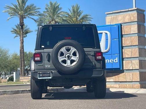 Sting Gray Clearcoat 2023 Jeep Wrangler Sport