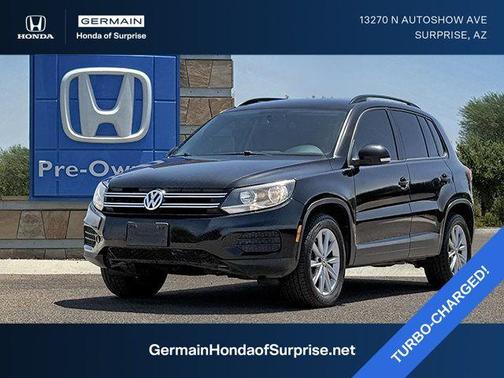 Deep Black Pearl Effect 2017 Volkswagen Tiguan Limited 2.0T