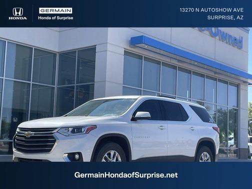Iridescent Pearl Tricoat 2018 Chevrolet Traverse LT Cloth