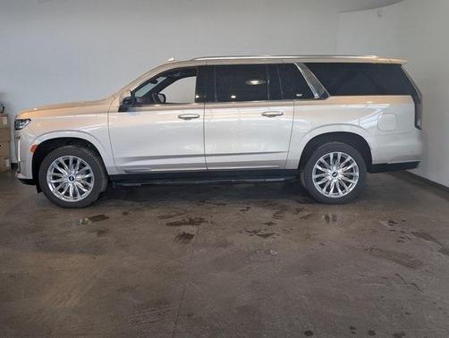 2024 Cadillac Escalade ESV Premium Luxury