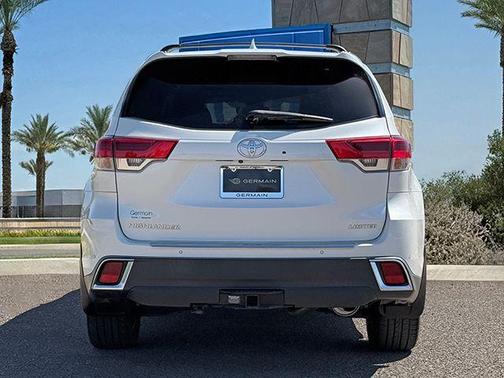 Blizzard Pearl 2019 Toyota Highlander Limited