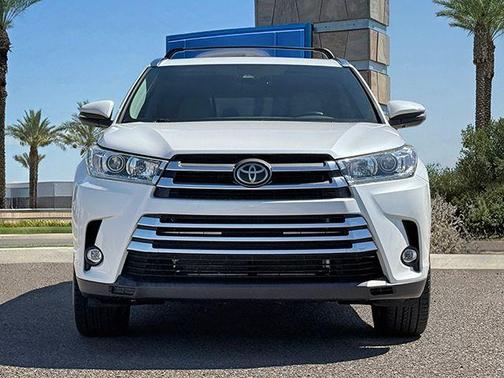 Blizzard Pearl 2019 Toyota Highlander Limited