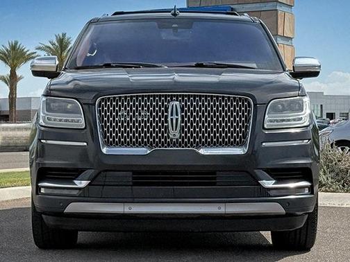 2018 Lincoln Navigator Black Label