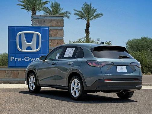 Pearl 2024 Honda HR-V LX