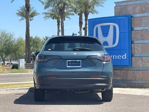 Pearl 2024 Honda HR-V LX