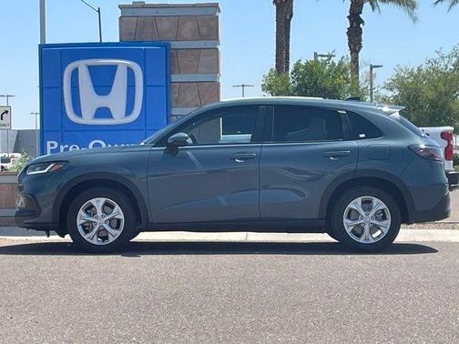 Pearl 2024 Honda HR-V LX