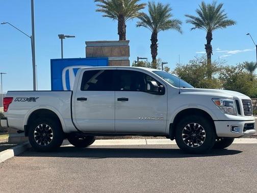 2018 Nissan Titan PRO-4X