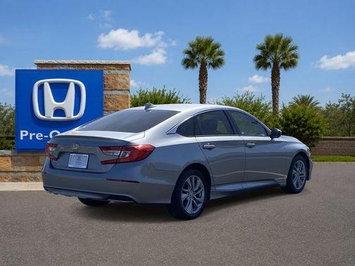 Lunar Silver Metallic 2018 Honda Accord LX