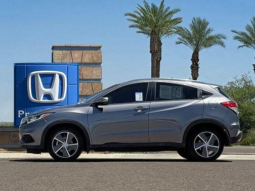 Lunar Silver Metallic 2021 Honda HR-V EX