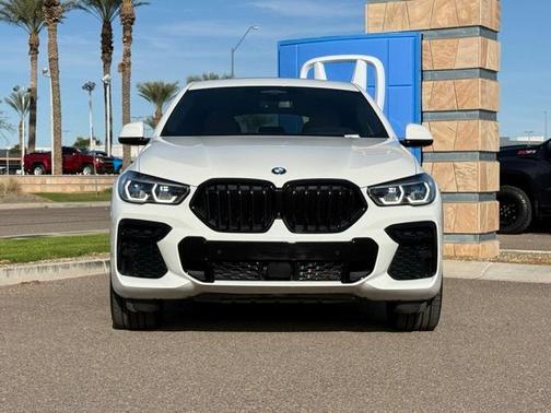 2023 BMW X6 M50i