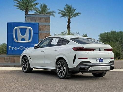 2023 BMW X6 M50i