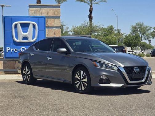 Gun Metallic 2021 Nissan Altima 2.5 SL