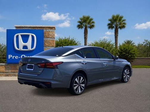 Gun Metallic 2021 Nissan Altima 2.5 SL