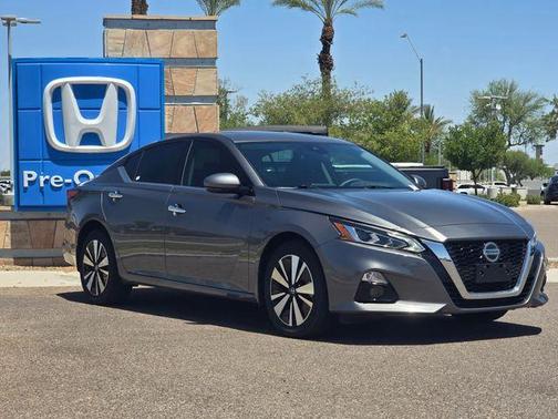 Gun Metallic 2021 Nissan Altima 2.5 SL