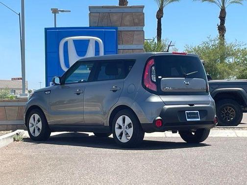 Titanium Gray 2016 Kia Soul Base