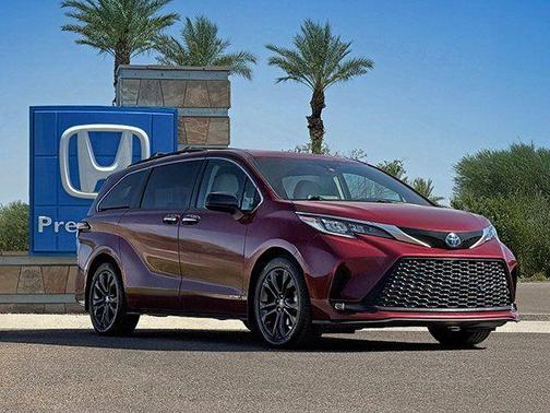 2021 Toyota Sienna XSE 7 Passenger