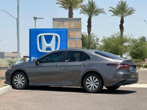 2023 Toyota Camry Hybrid LE