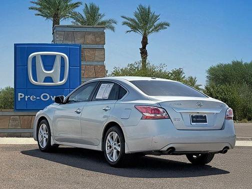 Brilliant Silver 2015 Nissan Altima 2.5 SV