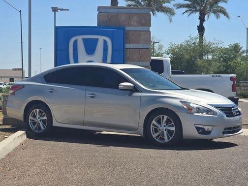 Brilliant Silver 2015 Nissan Altima 2.5 SV