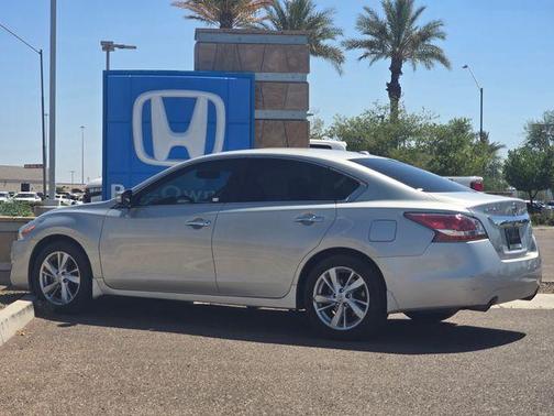 Brilliant Silver 2015 Nissan Altima 2.5 SV