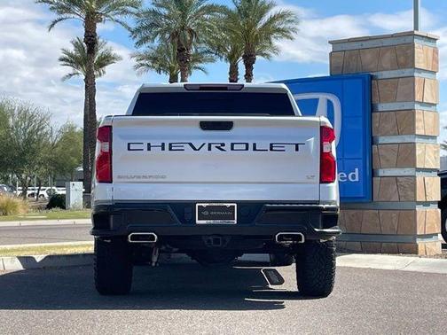 Iridescent Pearl Tricoat 2021 Chevrolet Silverado 1500 LT Trail Boss