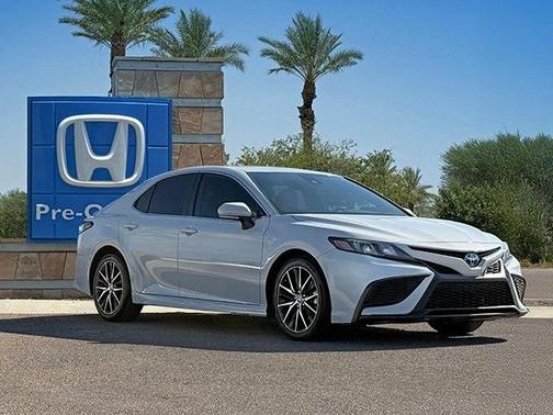 2023 Toyota Camry Hybrid SE