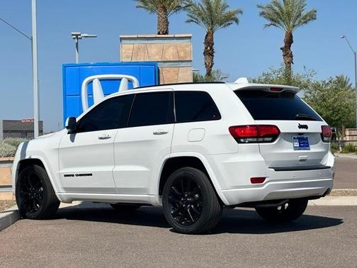 2018 Jeep Grand Cherokee Altitude