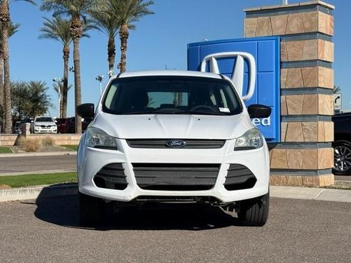 2016 Ford Escape S