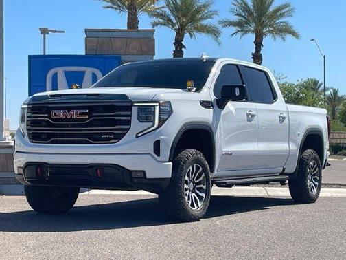 2023 GMC Sierra 1500 AT4