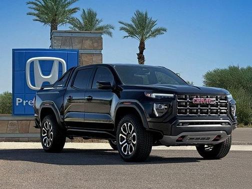 2025 GMC Canyon AT4