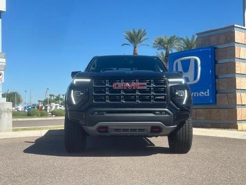 2025 GMC Canyon AT4