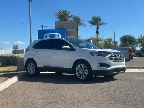 2023 Ford Edge Titanium