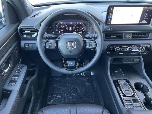 Platinum White Pearl 2026 Honda Pilot Black Edition