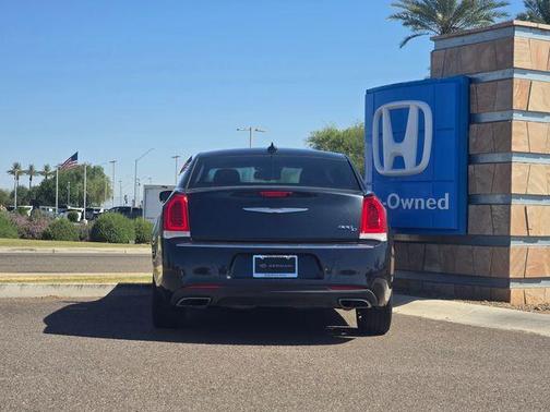 Maximum Steel Metallic 2016 Chrysler 300C Base