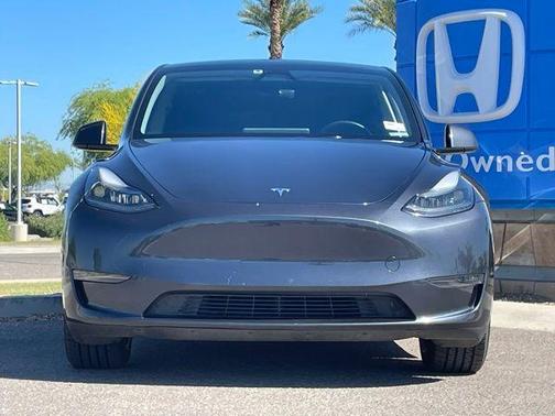 Stealth Gray 2024 Tesla Model Y Long Range