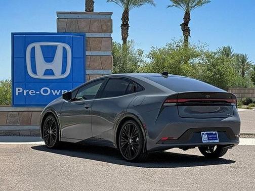 2024 Toyota Prius XLE