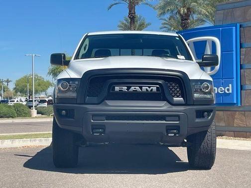 Bright White Clearcoat 2020 RAM 1500 Classic SLT