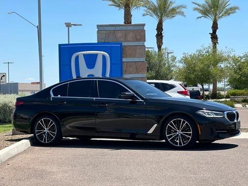 2022 BMW 530 i