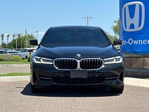 2022 BMW 530 i