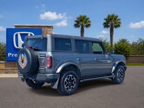 Gray Metallic 2022 Ford Bronco Outer Banks
